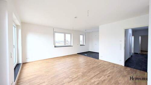 Wohnzimmer - 3 Zimmer Etagenwohnung in München