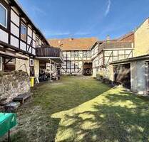 ***IDEEN WARTEN AUF UMSETZUNG, DREISEITENHOF MITTEN IN QUEDLINBURG***