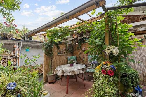 Terrassenbereich mit Überdachung - 