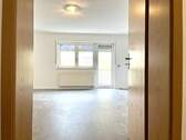 Wohnzimmer - 3 Zimmer Etagenwohnung zur Miete in Lörzweiler