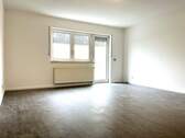 Wohnzimmer - 3 Zimmer Etagenwohnung in Lörzweiler