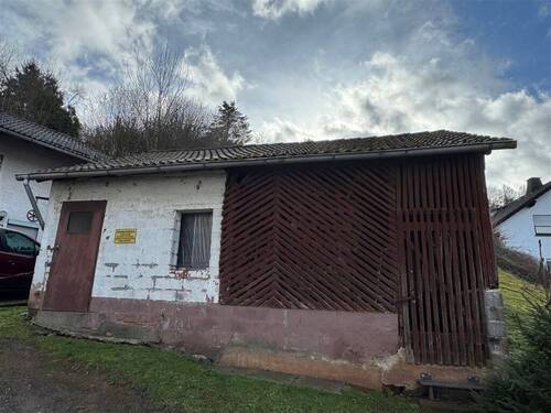 Holz- und Geräteschuppen - 6 Zimmer Doppelhaushälfte in Burgwald