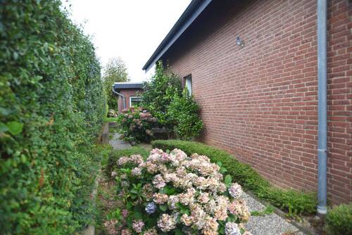 Suedwest-zugang.jpg - Mehrfamilienhaus, Wohnhaus mit 277,20 m&sup2; in Enger zum Kaufen