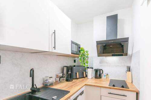 Küche inkl. Spülmaschine und Geräten - 