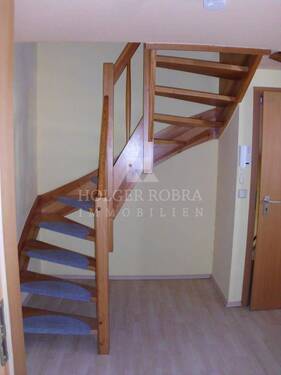 Treppe zur 2. Etage - Etagenwohnung mit 62,80 m&sup2; in Salzwedel zur Miete