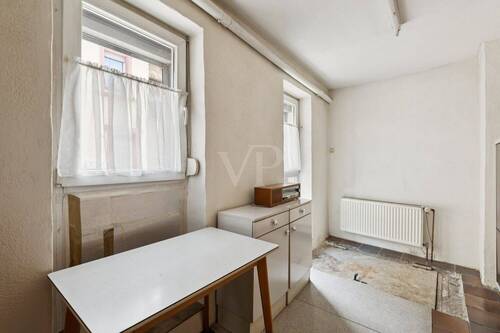 Büro mit Zugang zum Kriechkeller - 