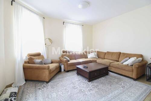 Wohnzimmer 1 - Mehrfamilienhaus, Wohnhaus in Duisburg zum Kaufen