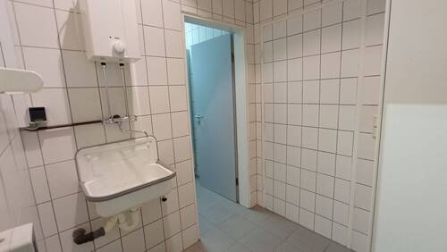 dritter WC-Raum, im hinterem Bereich - 