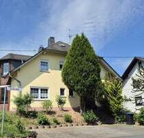 Traben-Trarbach: Solides Zweifamilienhaus mit Garage in sonniger, hochwasserfreier Ortsrandlage! - Traben-Trarbach / Wolf