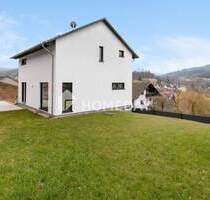 Modernes und freistehendes Effizienzhaus 40 mit tollem Ausblick und großzügiger Wohnfläche - Neuhütten