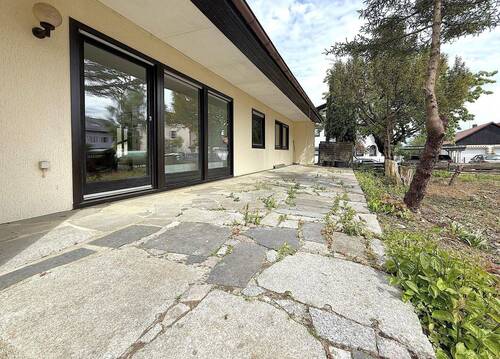 Terrasse - 7 Zimmer Einfamilienhaus zum Kaufen in Gräfenberg