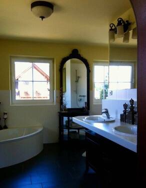 10 Master Bath 1.JPEG - 