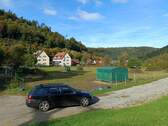 Wiese mit Ausblick in die Wälder - 