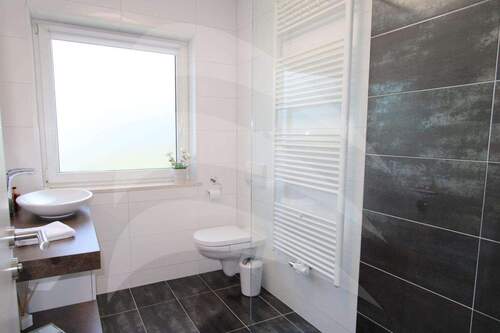 Bad klein Erdgeschoss - 