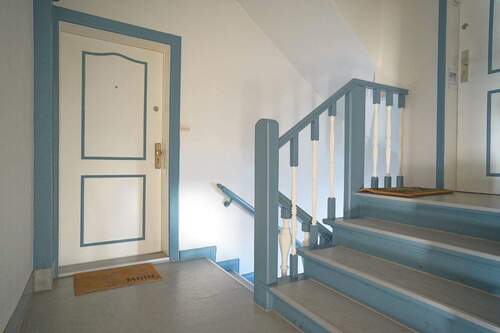 Treppenhaus - 3 Zimmer Etagenwohnung in Bremerhaven