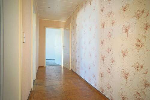 Flur - Etagenwohnung mit 84,00 m² in Bremerhaven zum Kaufen