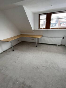 Zimmer Straßenseite 2. Etage - 