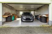 Doppelgarage mit Sektionaltor - 