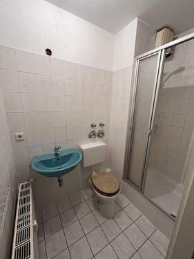 Badezimmer 1. OG - 