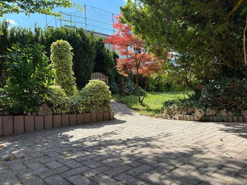 Garten - Zentral Wohnen mit Garten und Stellplatz