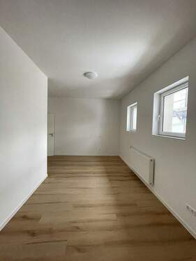 Zimmer 2 - 