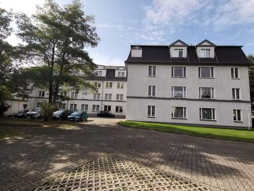 Gebäudeansicht - schön Wohnen in ruhiger Lage - 285,00&nbsp;EUR Kaltmiete, ca.&nbsp; 47,20&nbsp;m&sup2;&nbsp;Wohnfl&auml;che