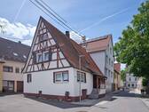 Außenansicht - Das perfekte Haus für die kleine Familie: Topzustand und zentral gelegen in Dettingen
