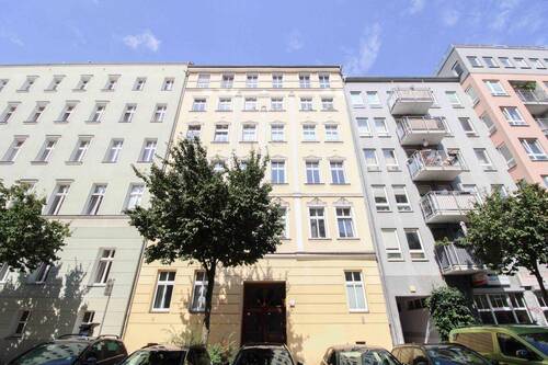 TItel - Wunderschöne Lage am Zionskirchplatz: Vermietete 2-Zimmer-Wohnung mit Balkon in Prenzlauer Berg