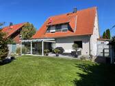 Gartenansicht - Exklusives Einfamilienhaus in beliebter und ruhiger Wohnlage