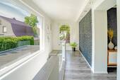 Treppenaufgang / Flur Wohnung 2 - 