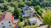Hausansicht - 6 Zimmer Mehrfamilienhaus, Wohnhaus in Berlin / Mahlsdorf
