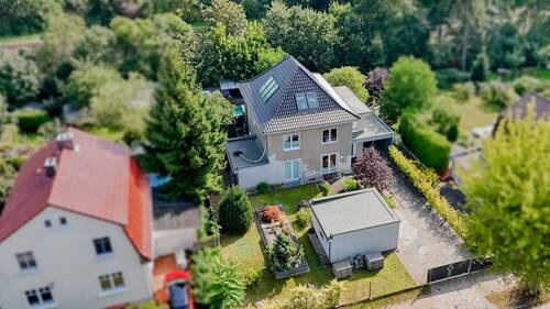 Hausansicht - 6 Zimmer Mehrfamilienhaus, Wohnhaus in Berlin / Mahlsdorf