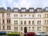 Schönes Mehrfamilienhaus - 2 Zimmer Etagenwohnung zum Kaufen in Leipzig