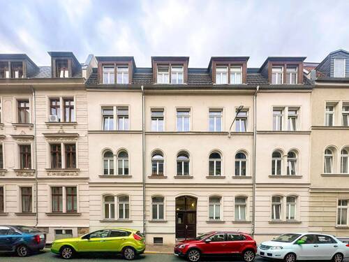 Schönes Mehrfamilienhaus - 2 Zimmer Etagenwohnung zum Kaufen in Leipzig