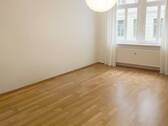 Helles Wohnzimmer - 