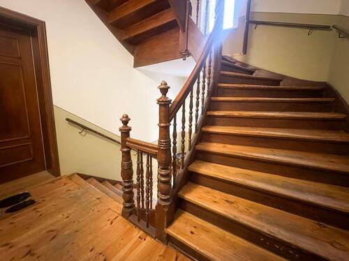 Gepflegtes Treppenhaus - 