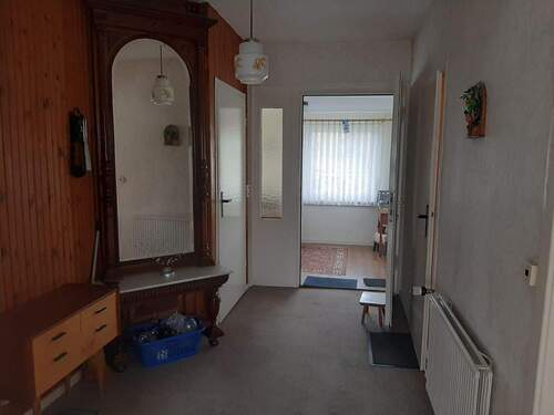 Flur EG - Einfamilienhaus mit 130,00 m² in Zeetze zum Kaufen