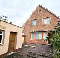 0 % Käuferprovision! EFH mit unendlich viel Platz + Nebengebäude auf großem Gartengrundstück ! - Delmenhorst Brendel/Adelheide