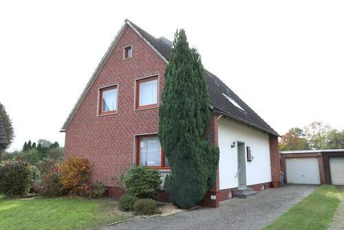 EFH Straßenansicht - 6 Zimmer Einfamilienhaus in Delmenhorst