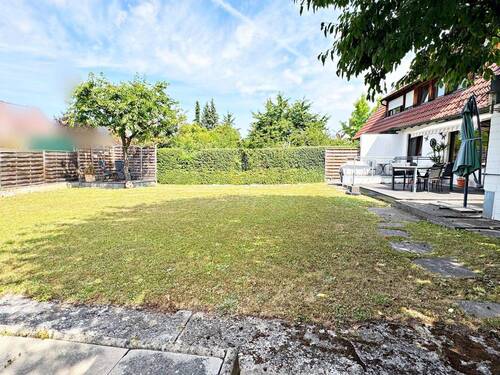 Schöner großer Garten - 