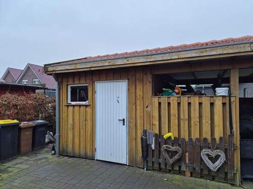 Carport_Geräteraum - Einfamilienhaus mit 120,00 m&sup2; in Friesoythe zur Miete