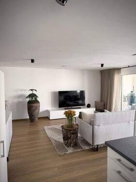 d5820908-ccc4-44c6-8d66-b4c5694656fb.jpeg - 