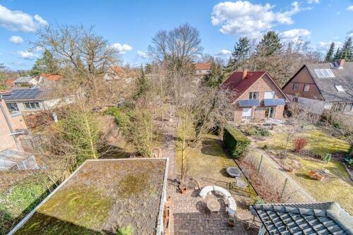 Blick über den Garten - 