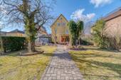 Gartenansicht - Hermsdorf: Gepflegtes 1-3-Familienhaus nahe Tegeler Forst - vielseitig nutzbar