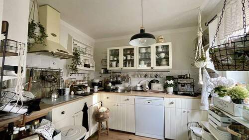 Küche mit Fenster - 