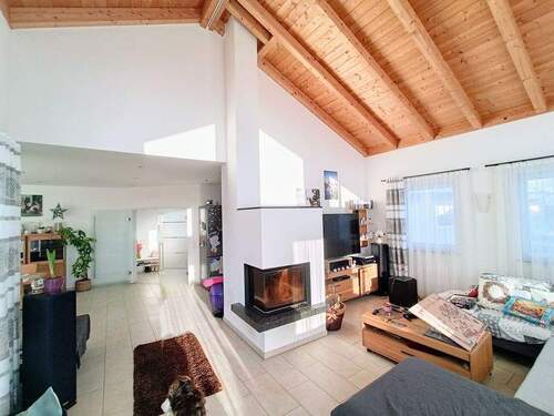 Wohnzimmer mit Kamin - 