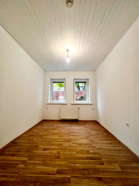 Kinderzimmer / Büro - 