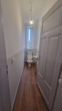 WC - 