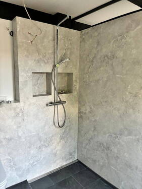 Dusche vom Hauptbad - 