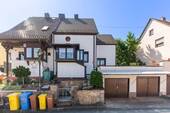 Straßenansicht - 6 Zimmer Doppelhaushälfte in Jena